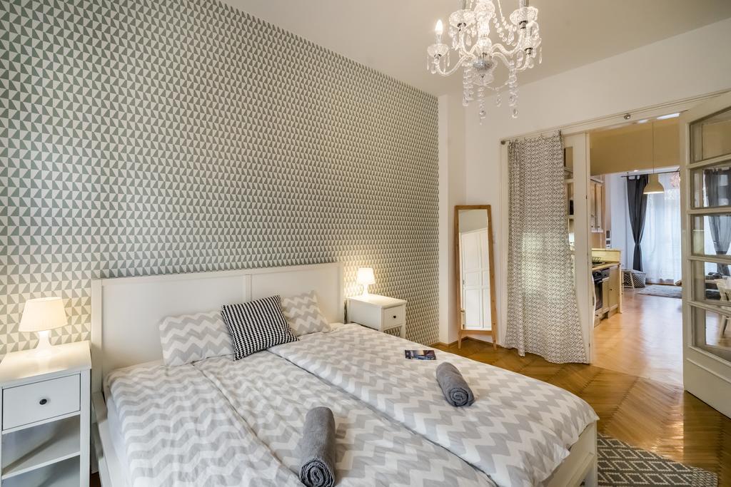 Bpr Charming Design Apartment With Balcony, A/C Budapeste Exterior foto